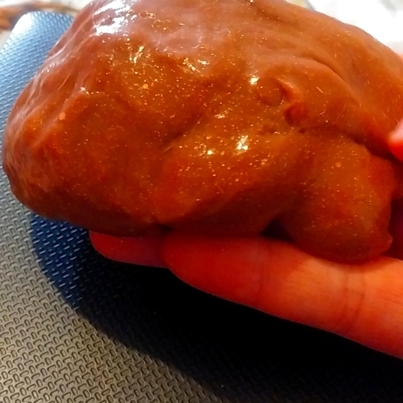 Glitter slime - Picture 3 of 4